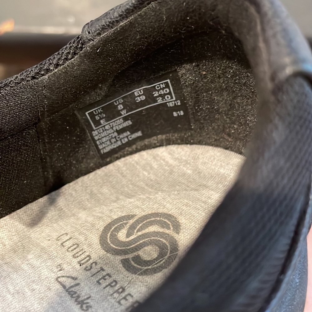 Clarks Cloudsteppers - image 5